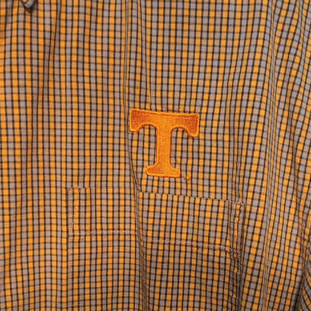 UT Volunteers University Of Tennessee  Checkered Shirt.